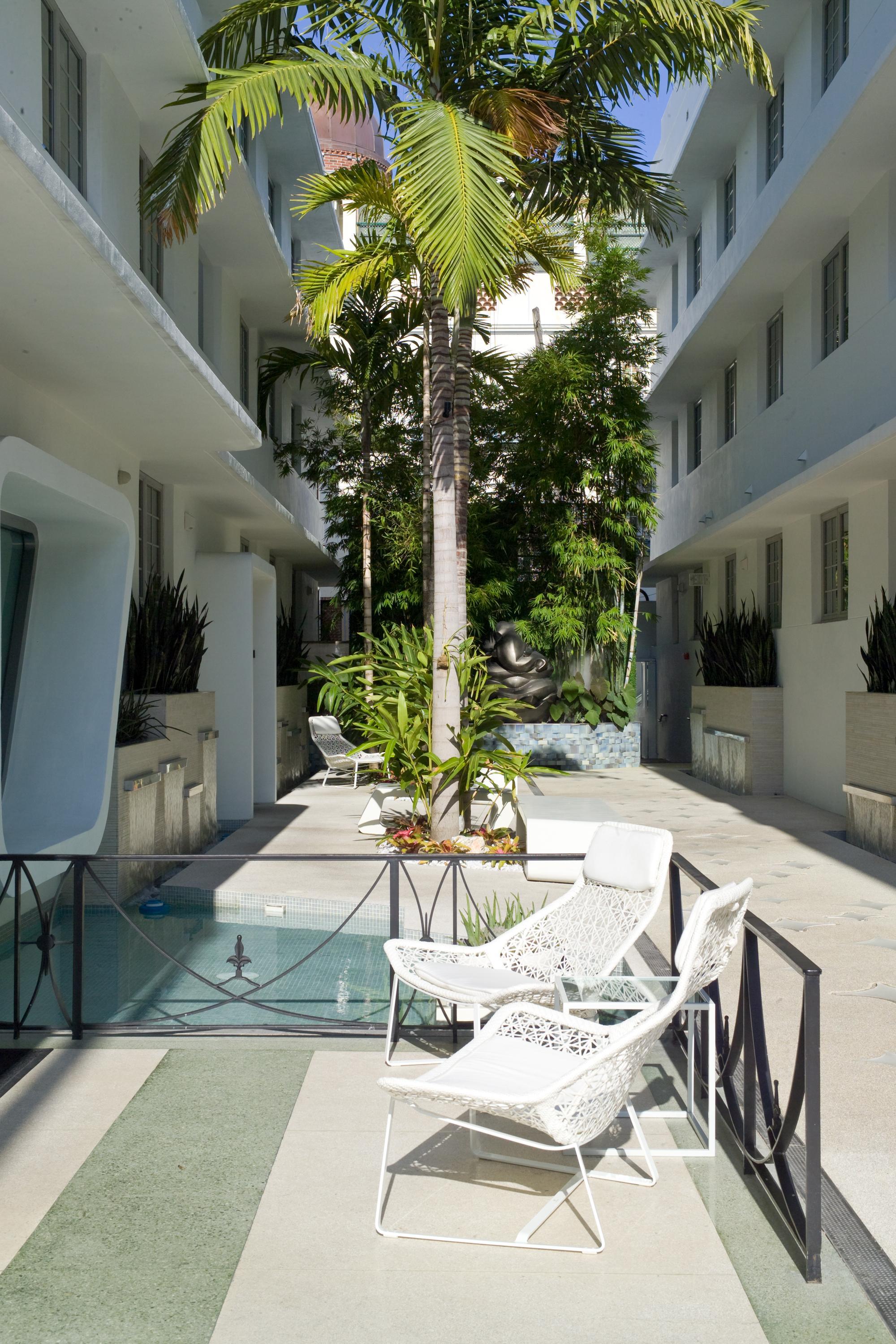 Hotel Dream South Beach, By Hyatt 4*