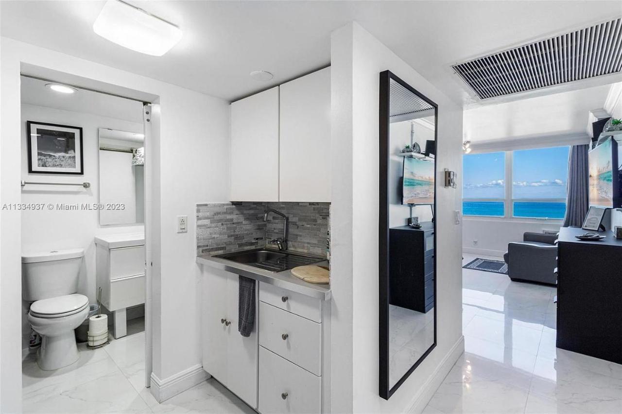 7th - Seven Heaven Miami - Stunning Ocean Front- Free Parking *