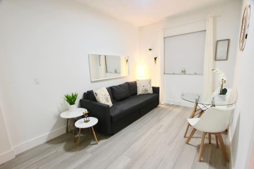 Trendy 1 Bedroom Miami Apartment