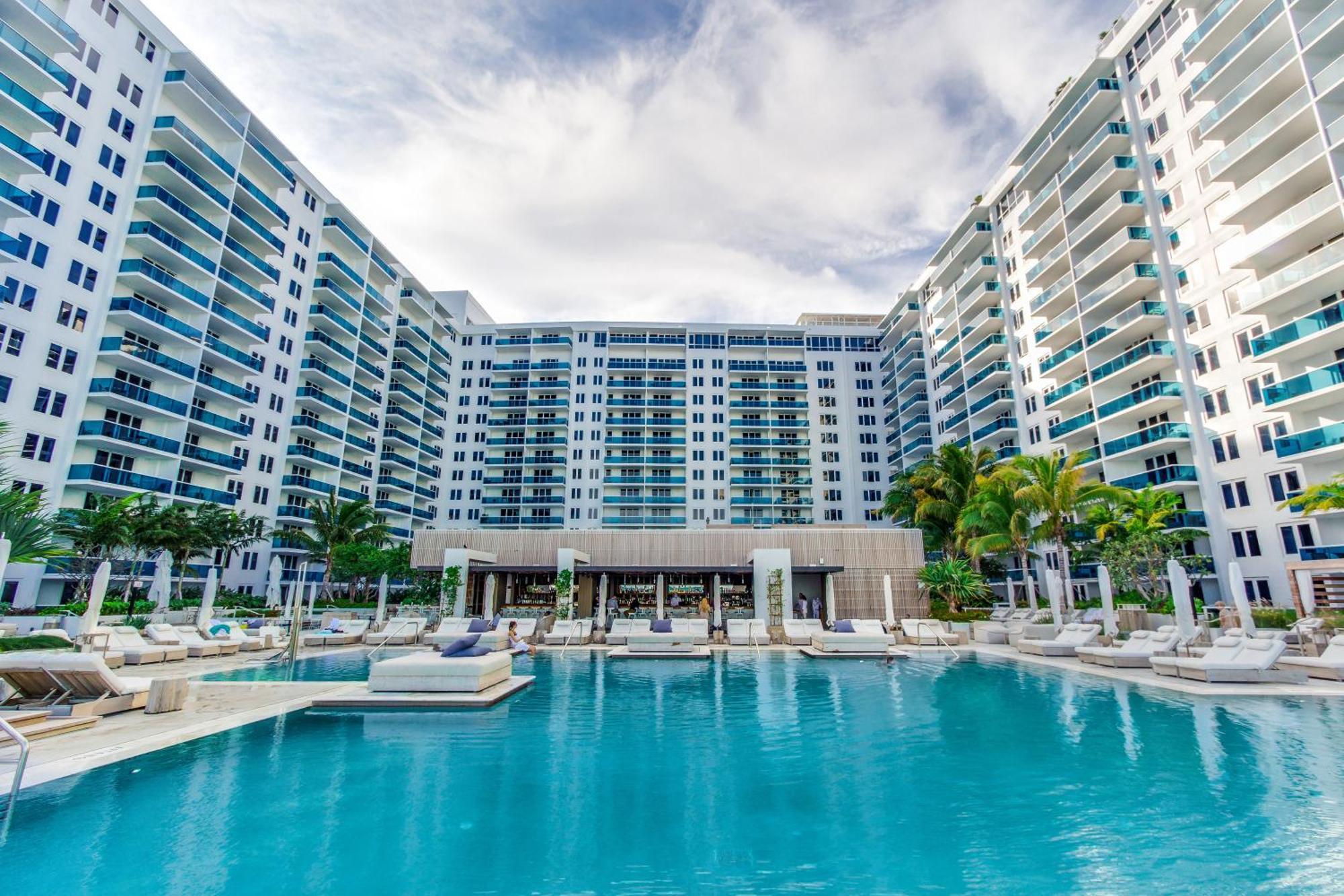 1 & Homes Miami Oceanfront By Joe Semary Aparthotel
