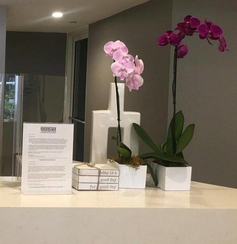 Apartment Elegant And Spacious Beachfront With Parking