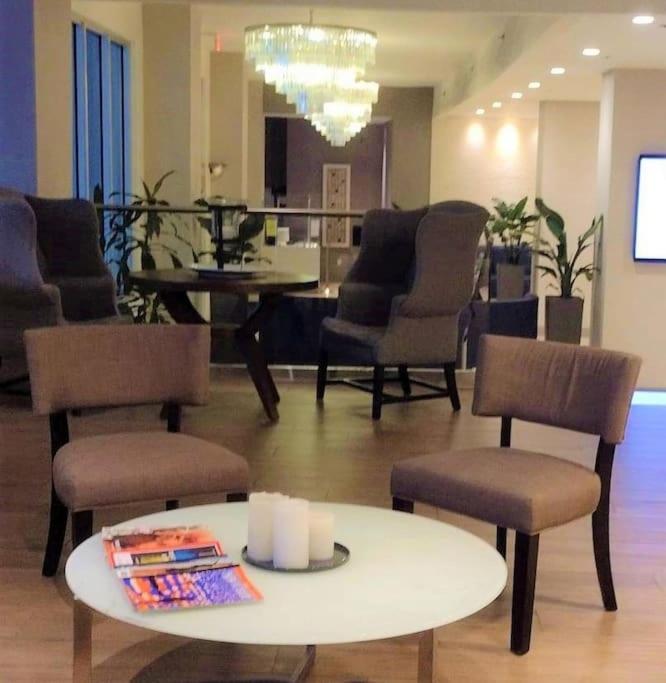 Apartment Elegant And Spacious Beachfront With Parking Miami Beach