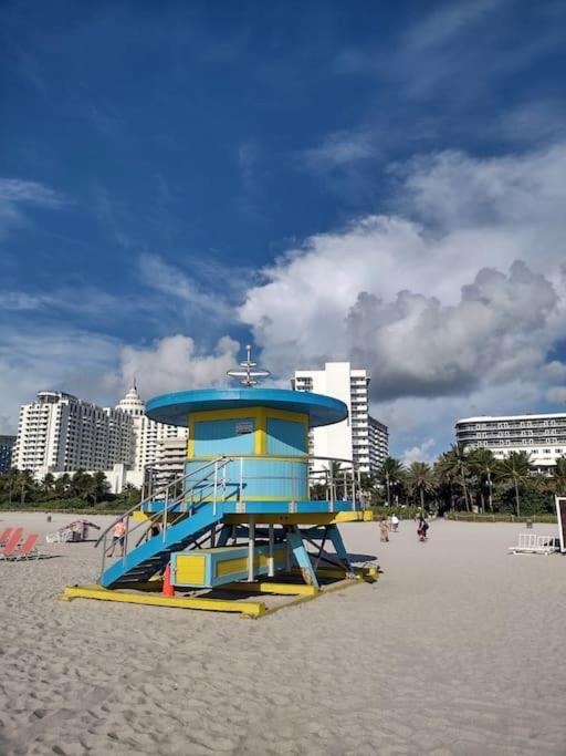 Elegant And Spacious Beachfront With Parking *