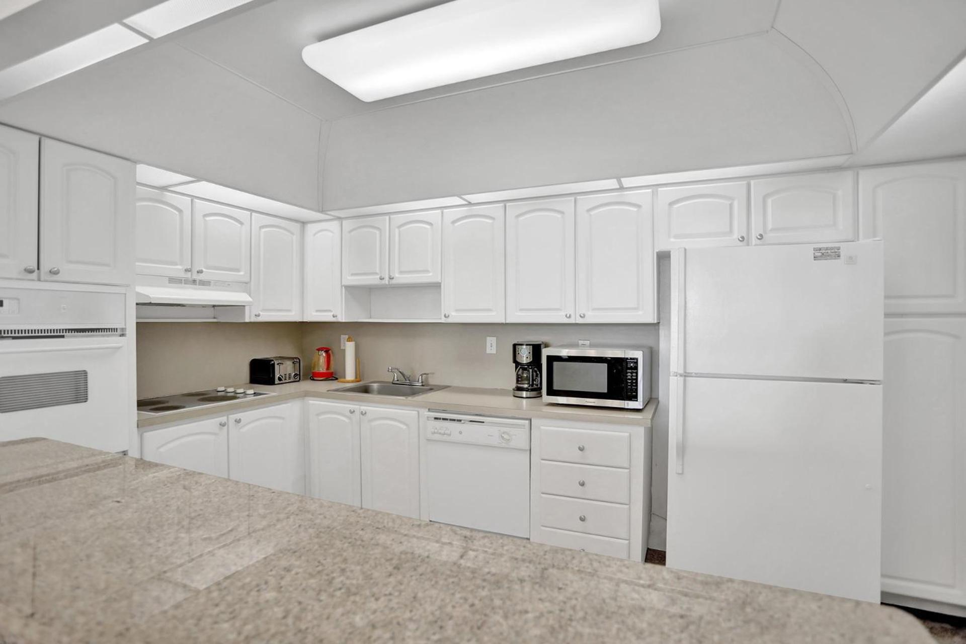 Ocean Reserve Apartment *
