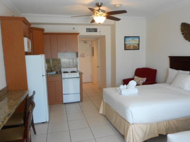 Aparthotel By The Sea Miami Beach