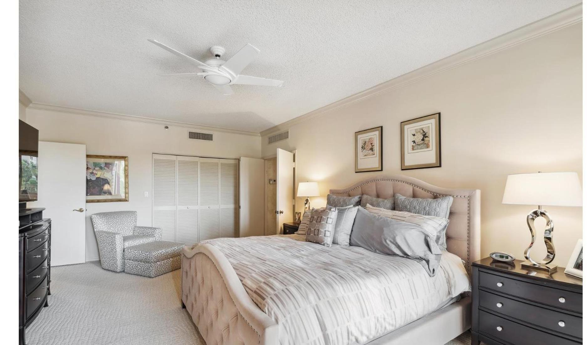 Apartment Magnificent Oceanfront Penthouse In Bal Harbour *