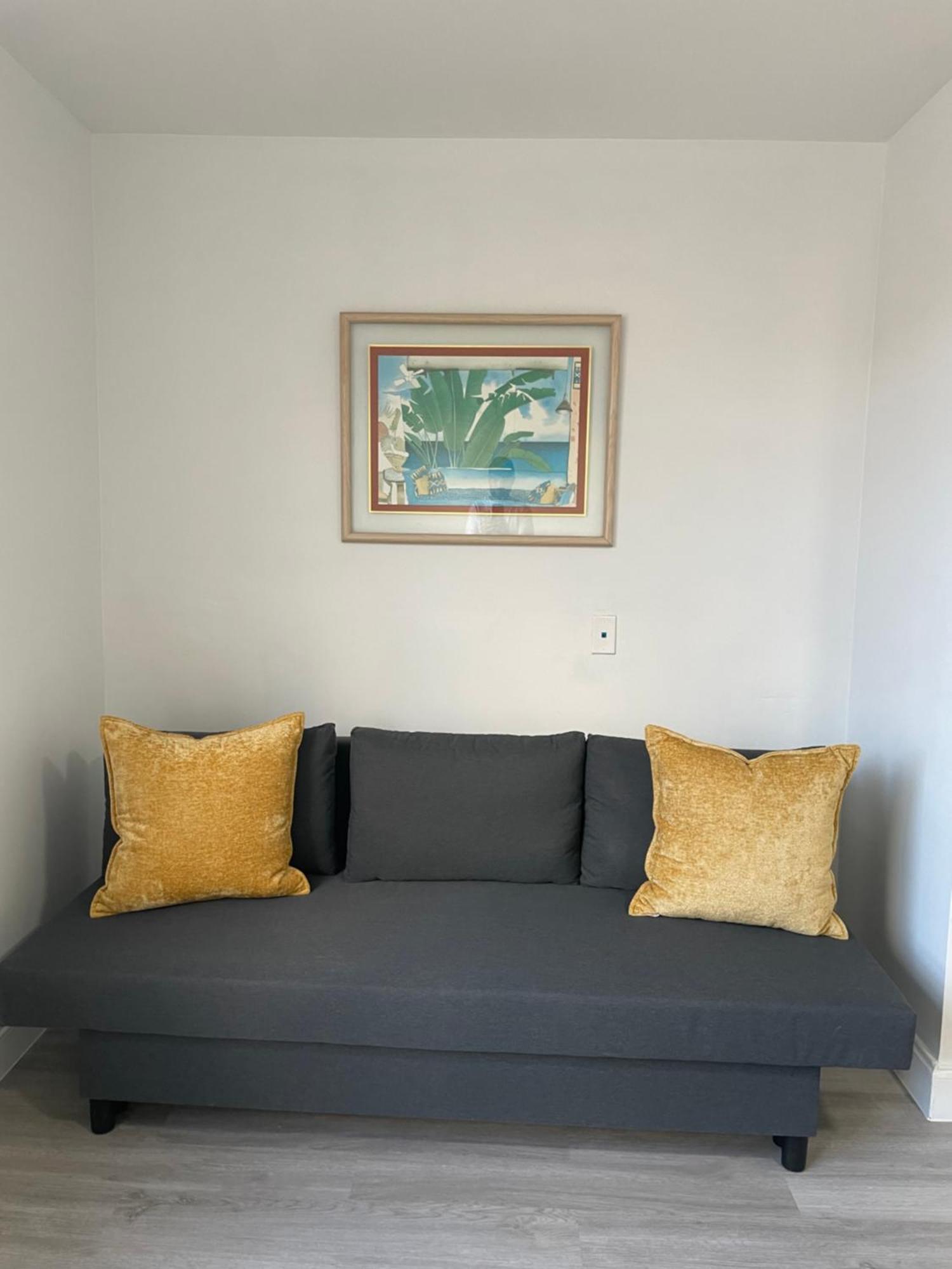 Tropical Haven Pool & 2blocks To Apartment