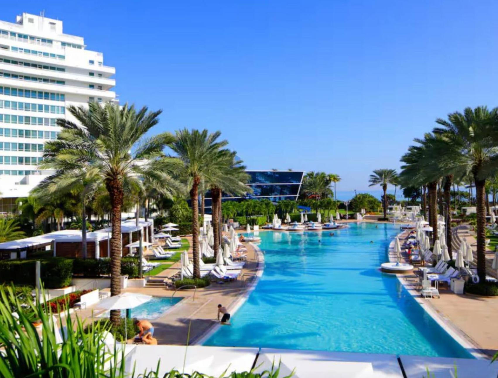 Fontainebleau Jr With Balcony Aparthotel