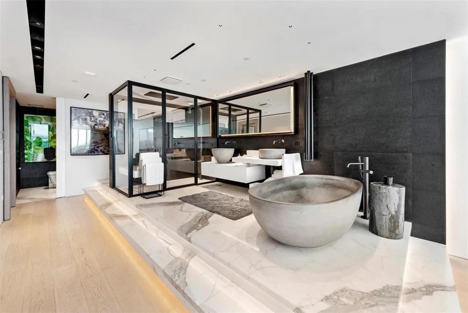 Apartment Exquisite Double-unit With Oceanfront Views Miami Beach