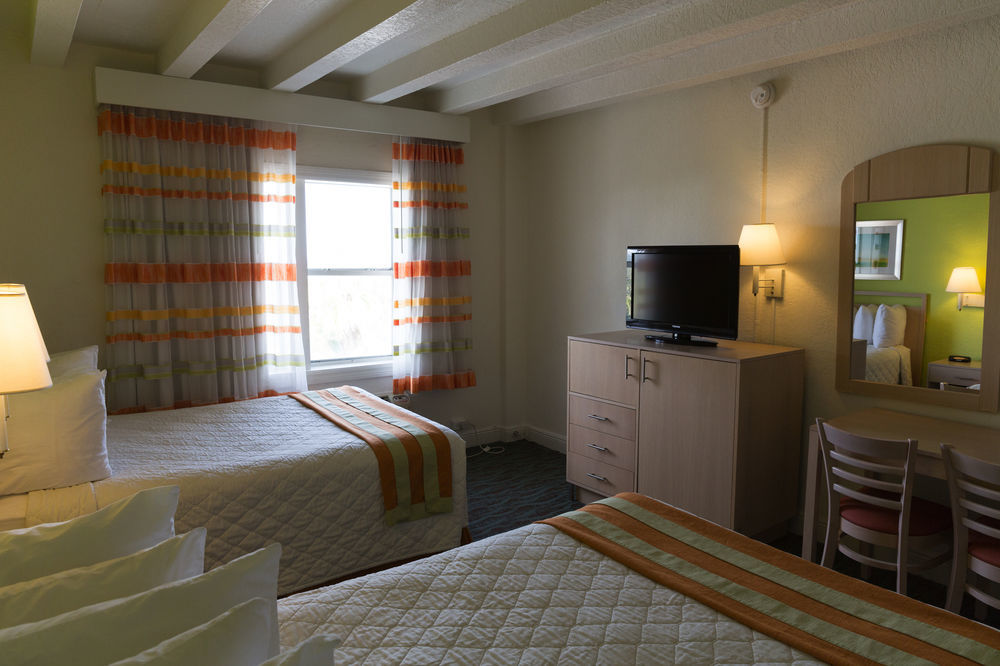Broadmore Hotel Miami Beach