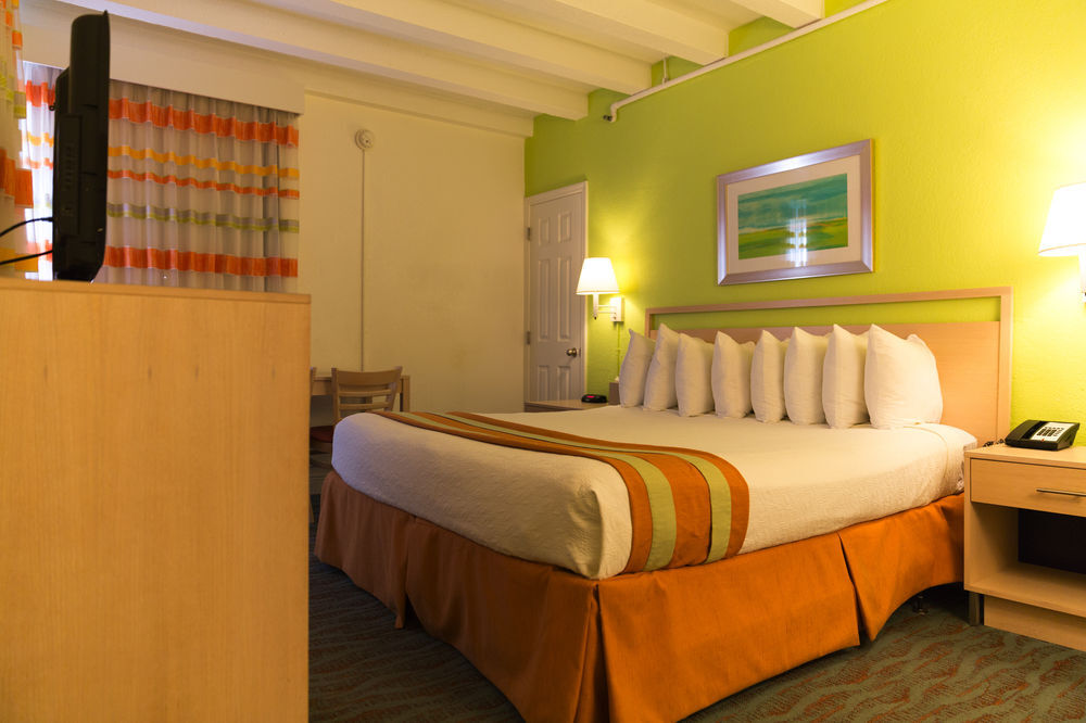 Broadmore Hotel 3*