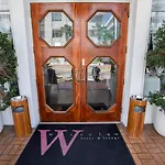 Whitelaw Hotel