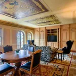 The Villa Casa Casuarina