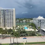 Entire Beach Front Condo W/ Pool Amazing View 4Pax