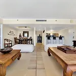 New Amazing Large 3Br Direct Oceanfront Penthouse On Ocean Drive!!