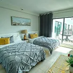 Deluxe Studios And Apartments At The Casablanca