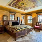 The Villa Casa Casuarina