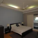 Luxury Ocean Front Condo On Millionaires Row