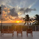 Luxury Ocean Front Condo On Millionaires Row