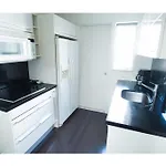 Lincoln Road Suites By Yourent