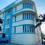 Beach House Beachfront Studio 107