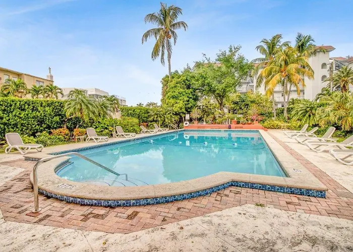 Mantell Plaza Apartments