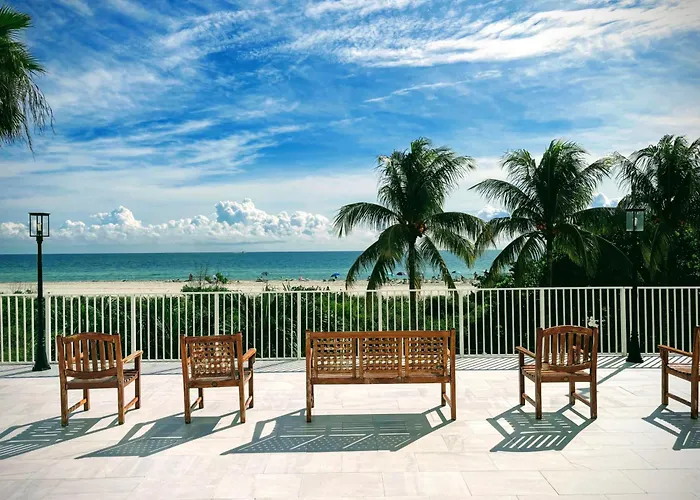 Luxury Ocean Front Condo On Millionaires Row