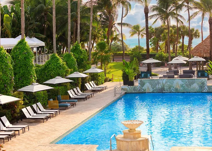 Kimpton Surfcomber Hotel By Ihg