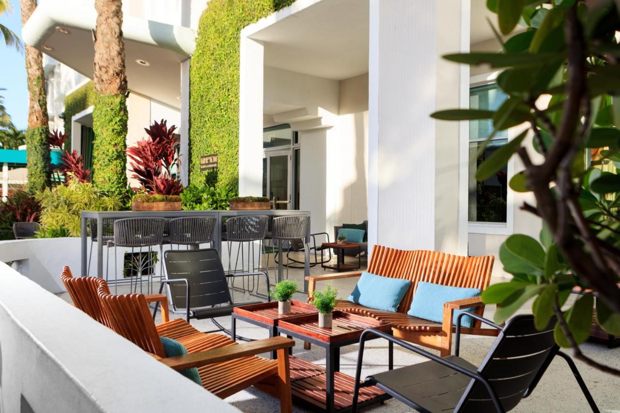 Kimpton Surfcomber By Ihg Resort