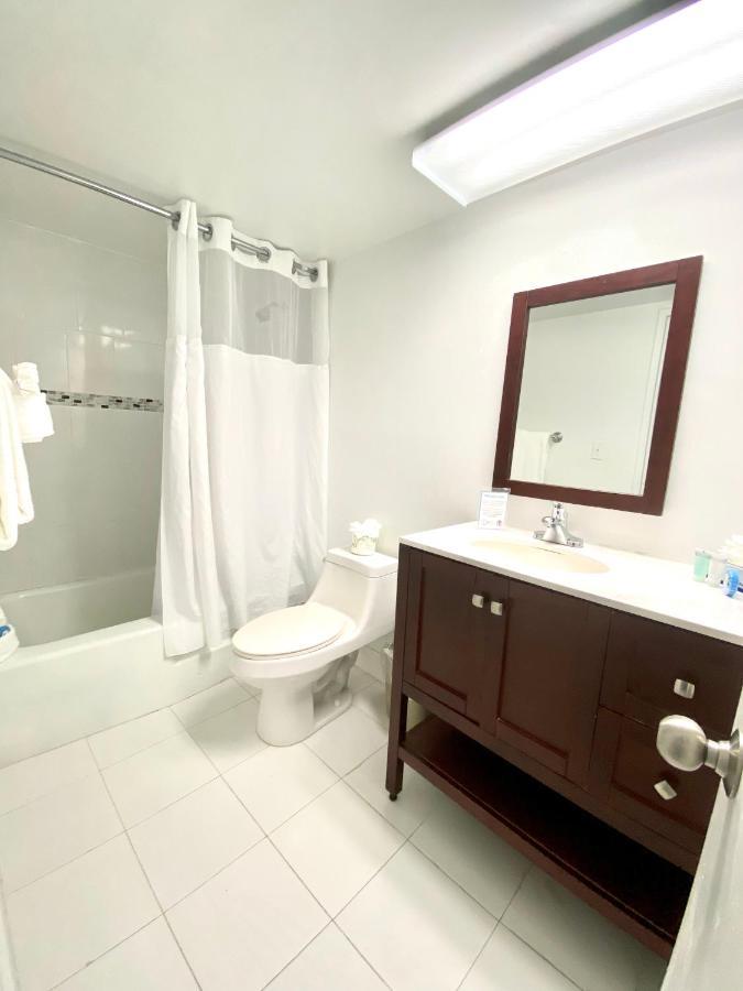 Seacoast By Miami Ambassadors Aparthotel 3*