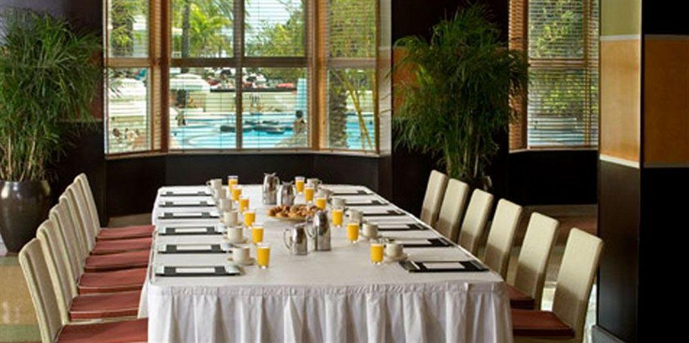 The Raleigh 4* Miami Beach
