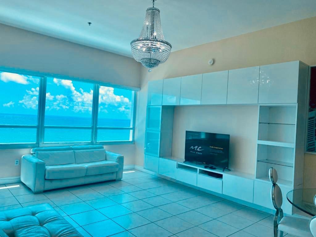 Castle Penthouse Or 1br Direct Ocean View -just Remodeled- Aparthotel