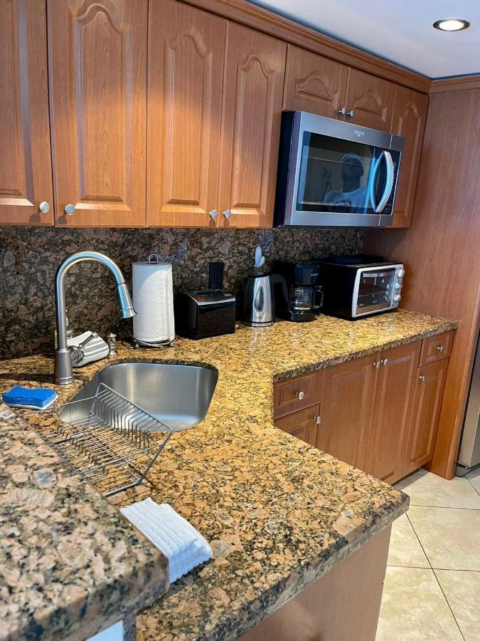 Aparthotel Castle Penthouse Or 1br Direct Ocean View -just Remodeled-