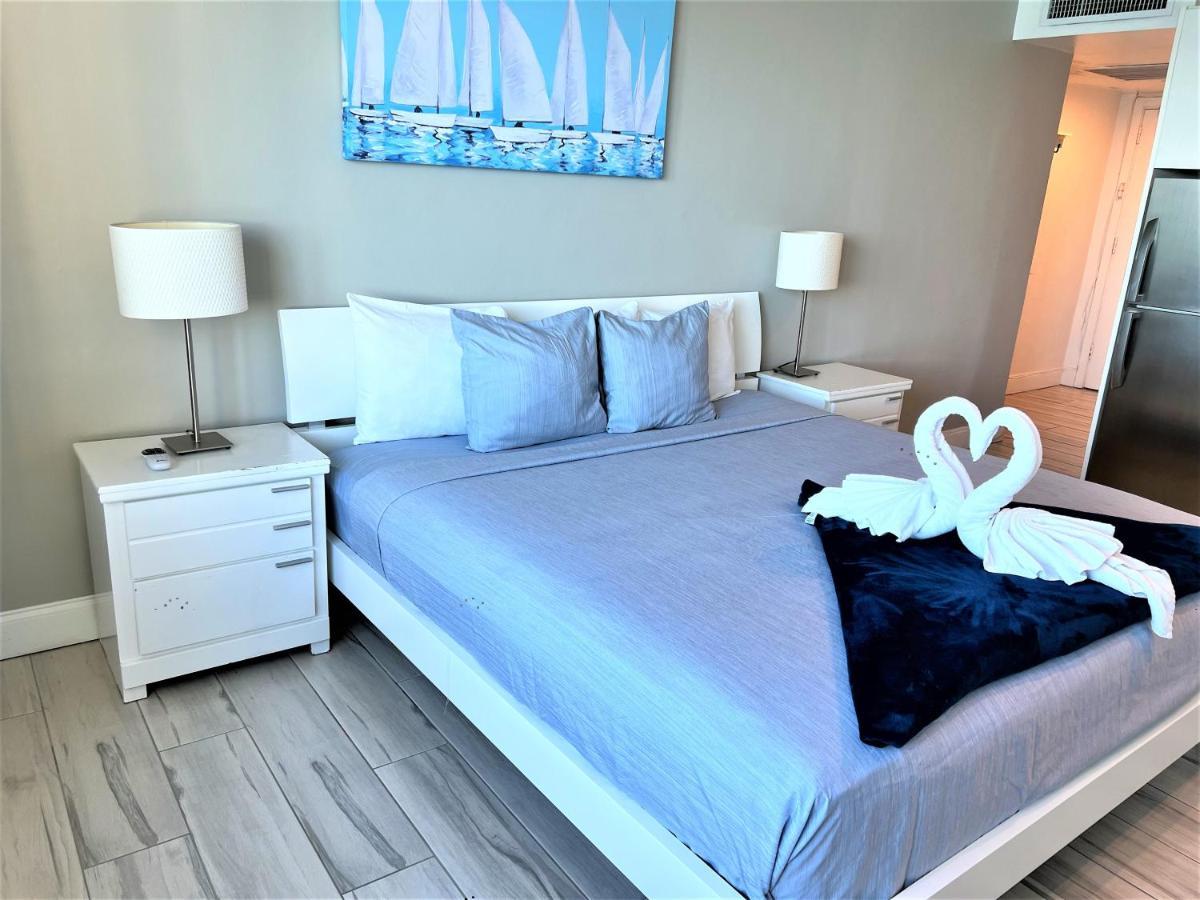 Ocean Front Units At Miami Apartment *