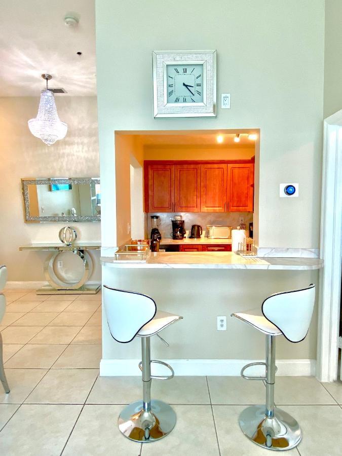 Aparthotel Castle Penthouse Or 1br Direct Ocean View -just Remodeled- Miami Beach