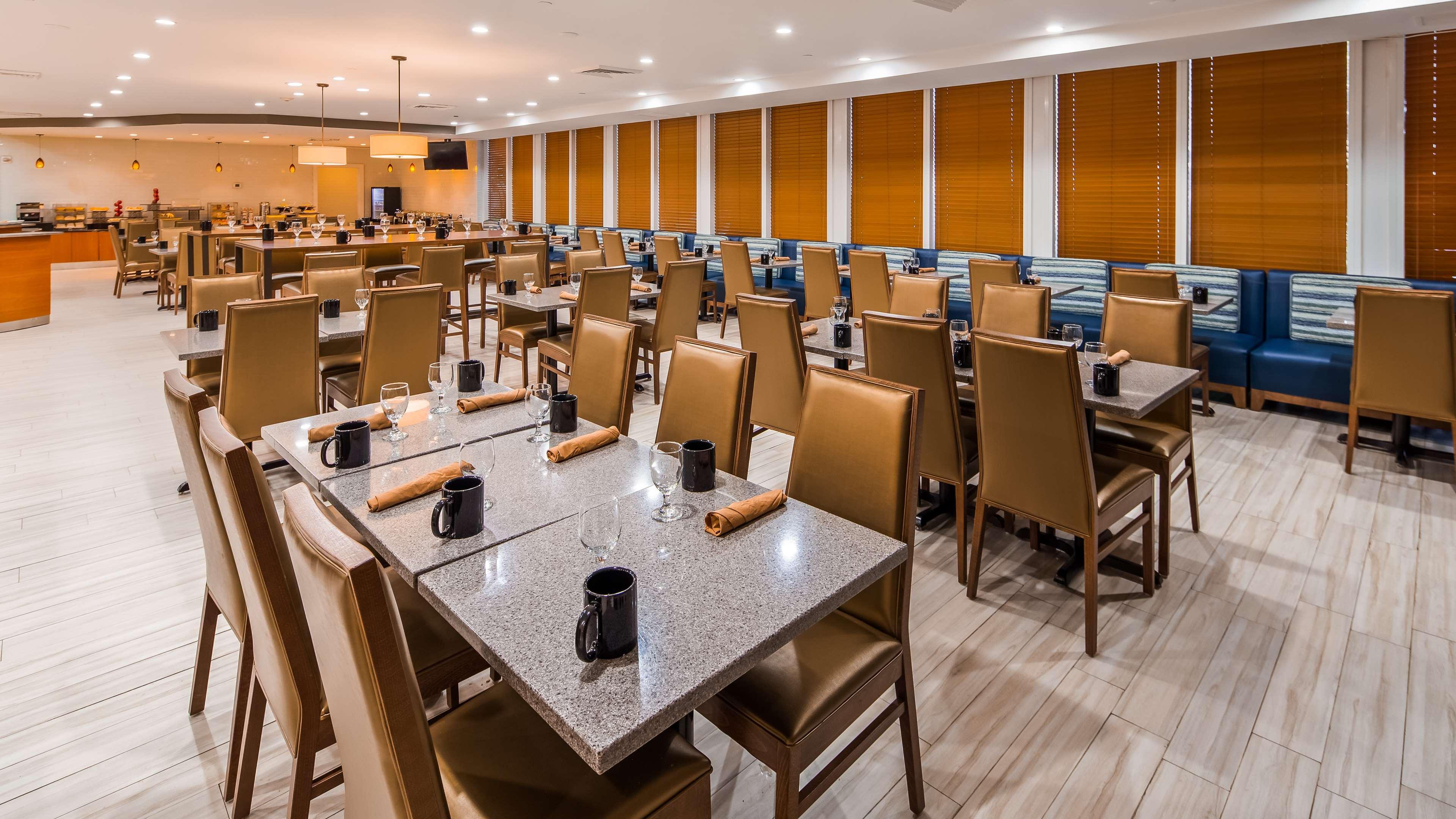 Best Western Plus Atlantic Beach 3*