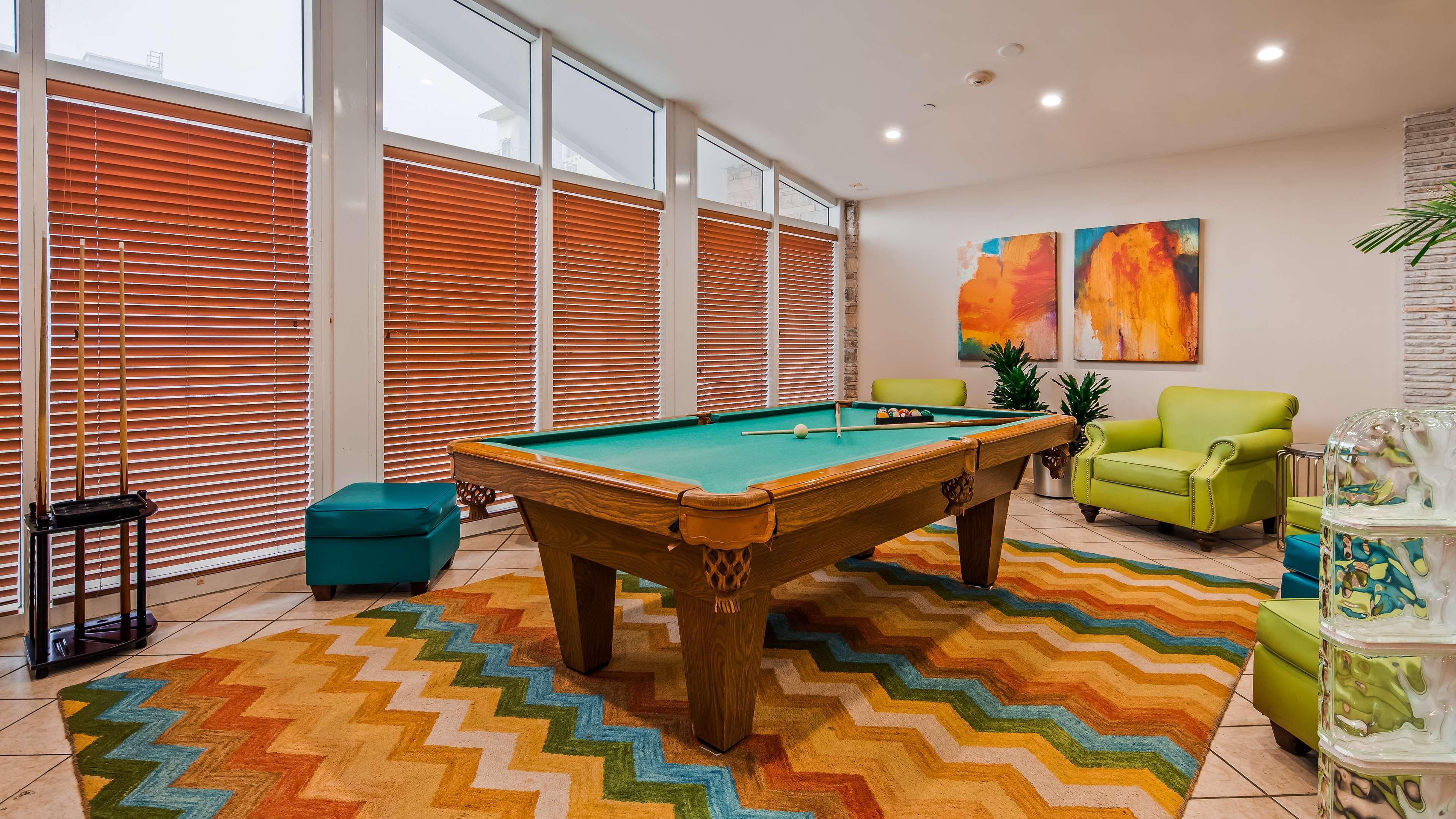 Best Western Plus Atlantic Beach Miami Beach