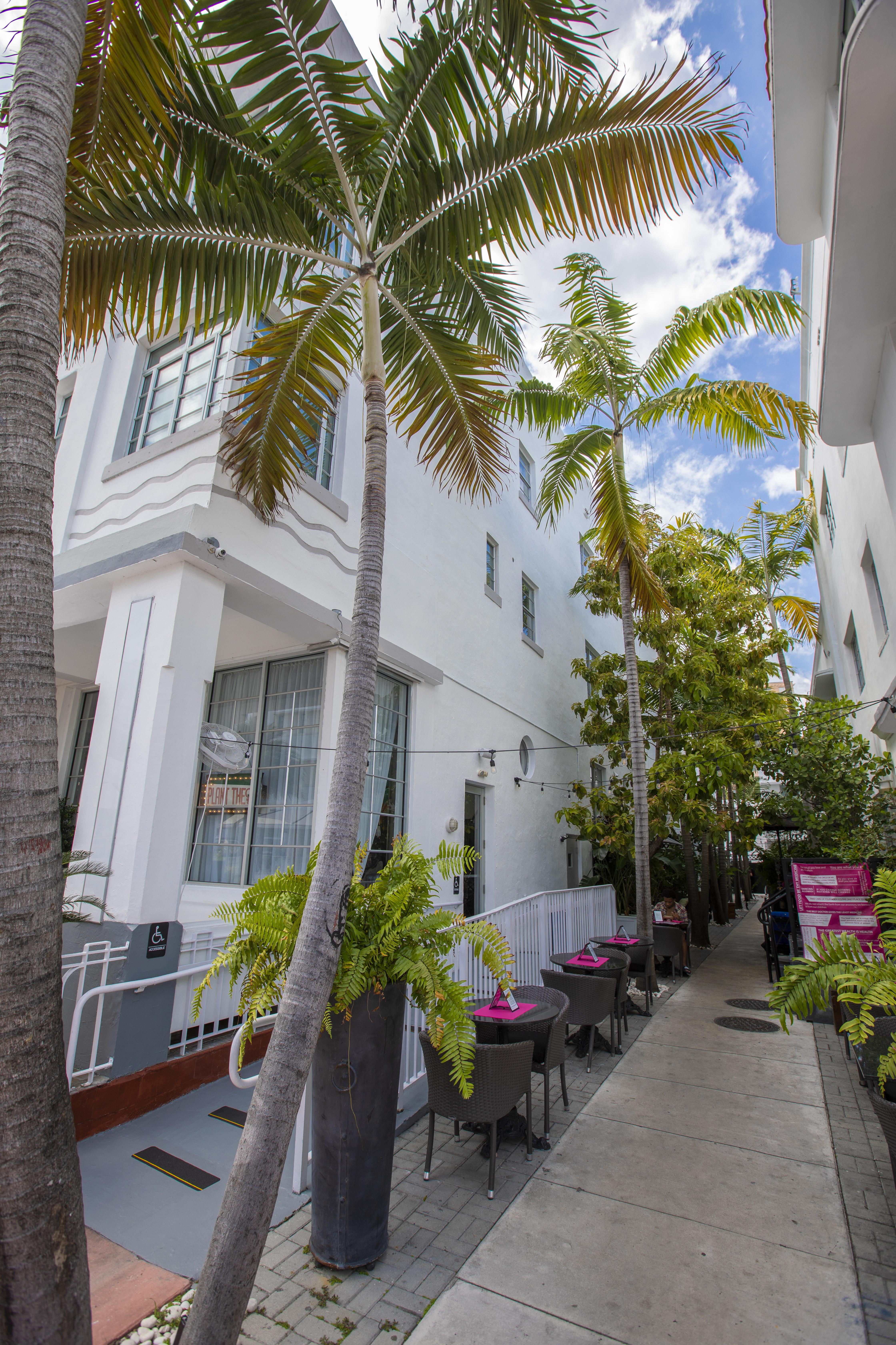 Whitelaw Miami Beach