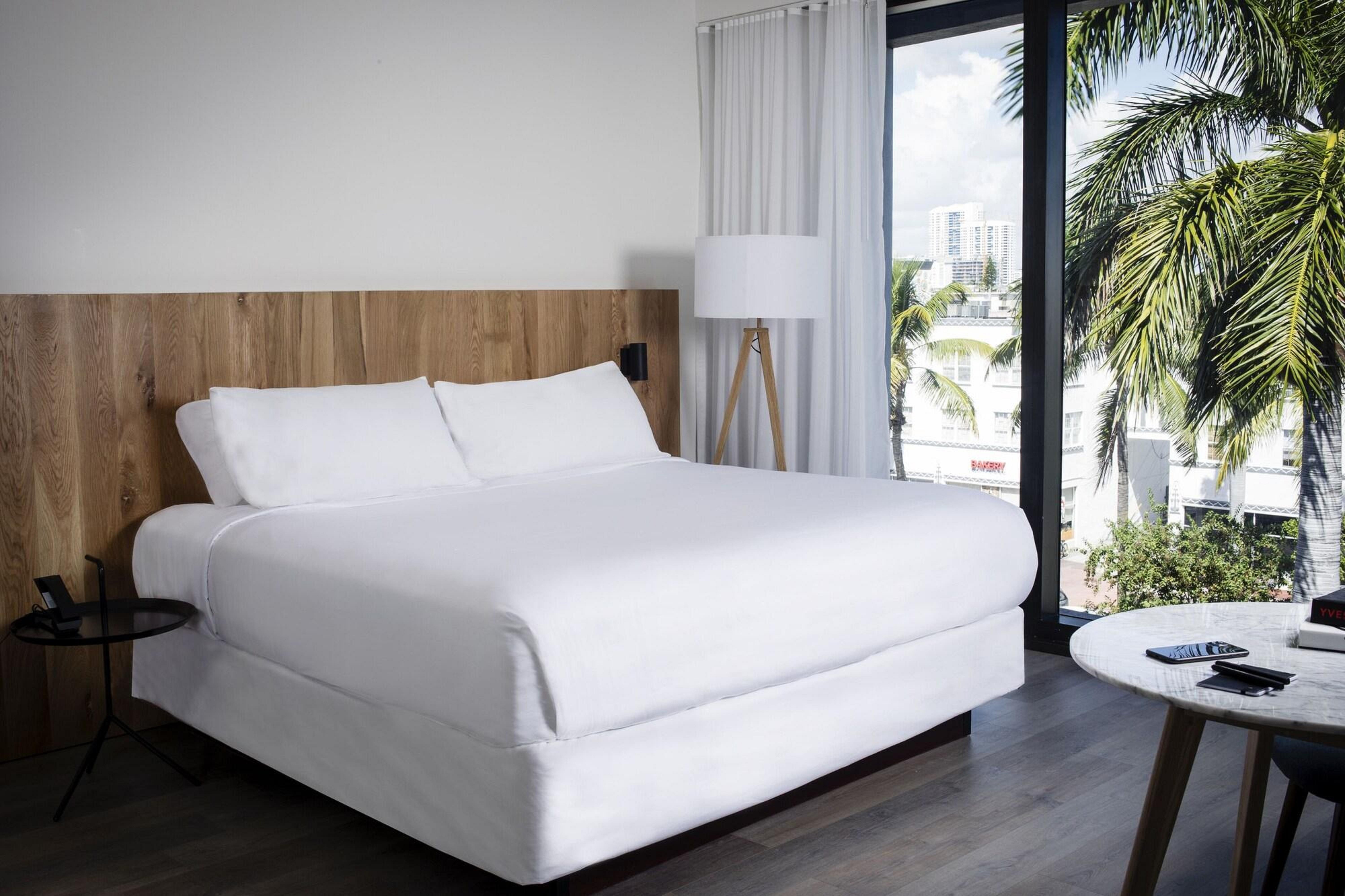 Urbanica Euclid Hotel 4*