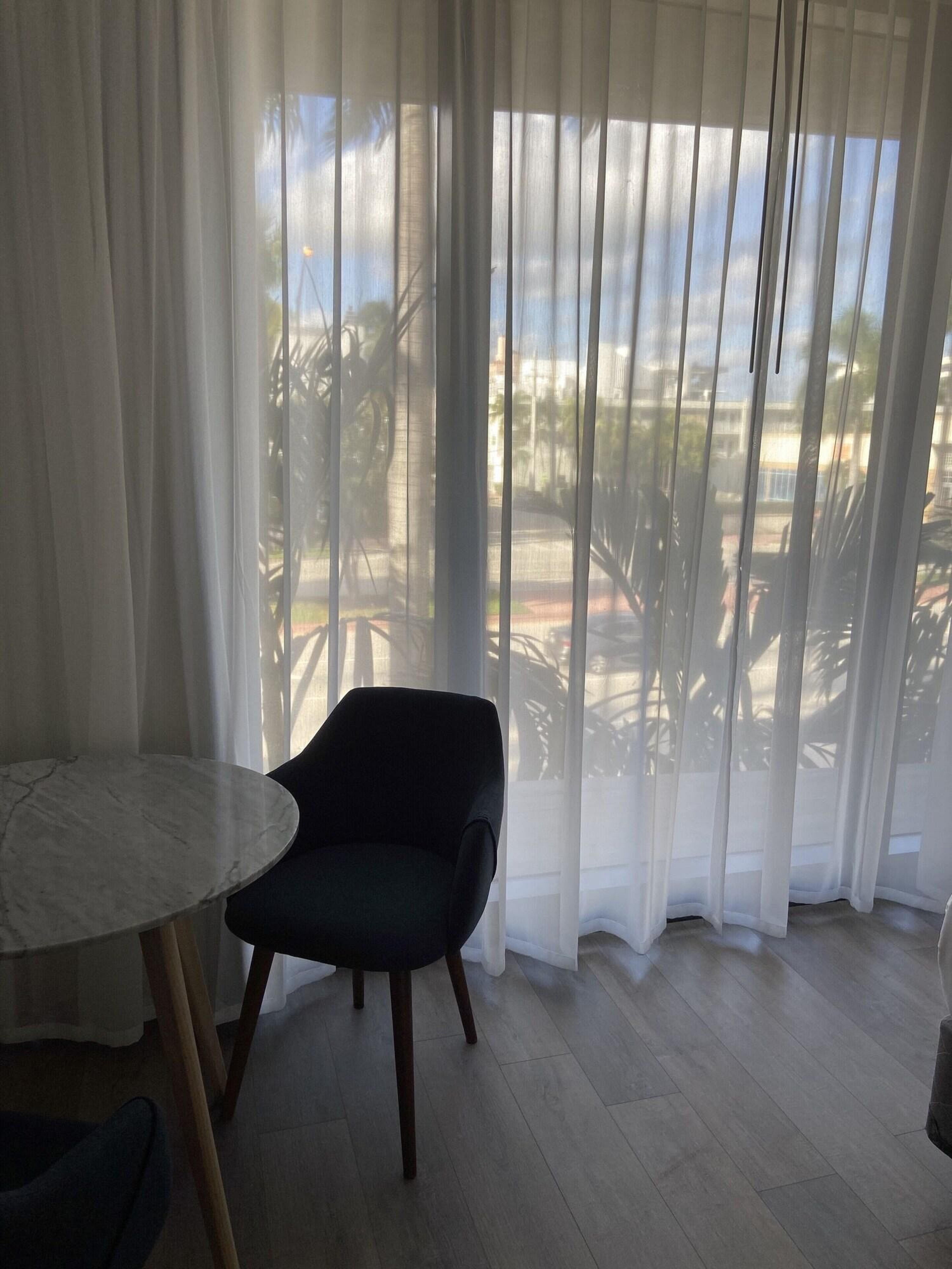 Urbanica Euclid Miami Beach