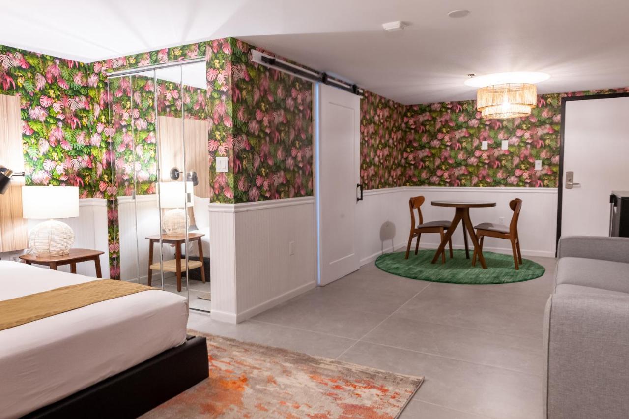 Whitelaw Miami Beach