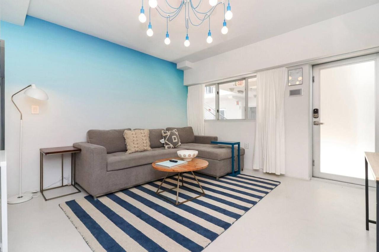 Roami At 250 Collins Miami Beach