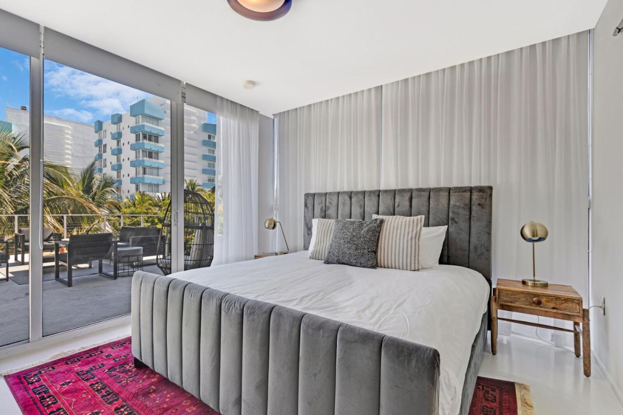 Roami At 250 Collins Miami Beach