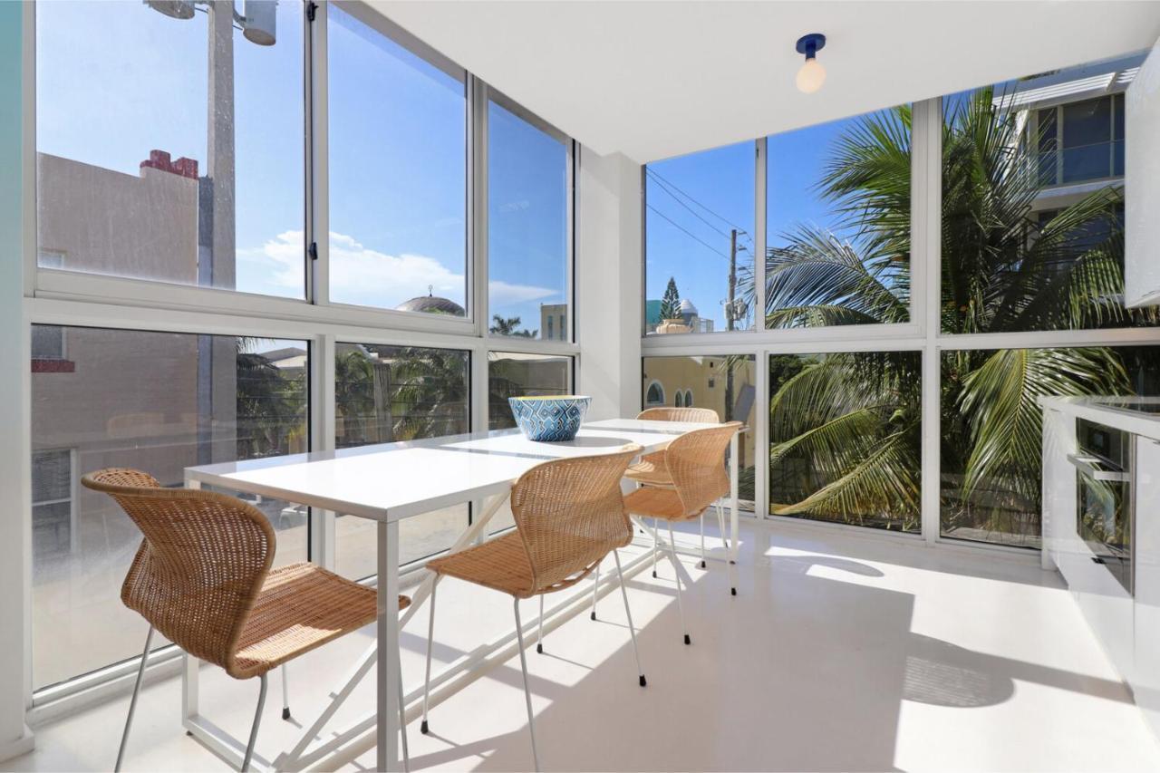 Apartment Roami At 250 Collins