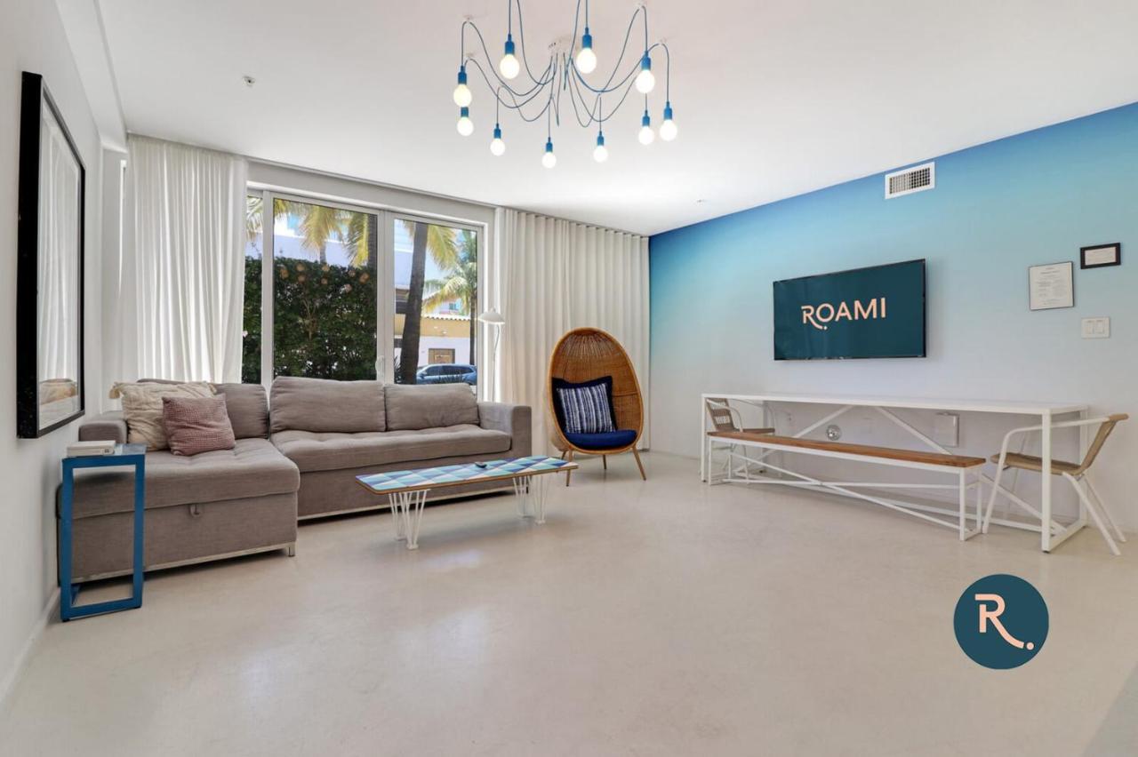 Roami At 250 Collins Apartment *