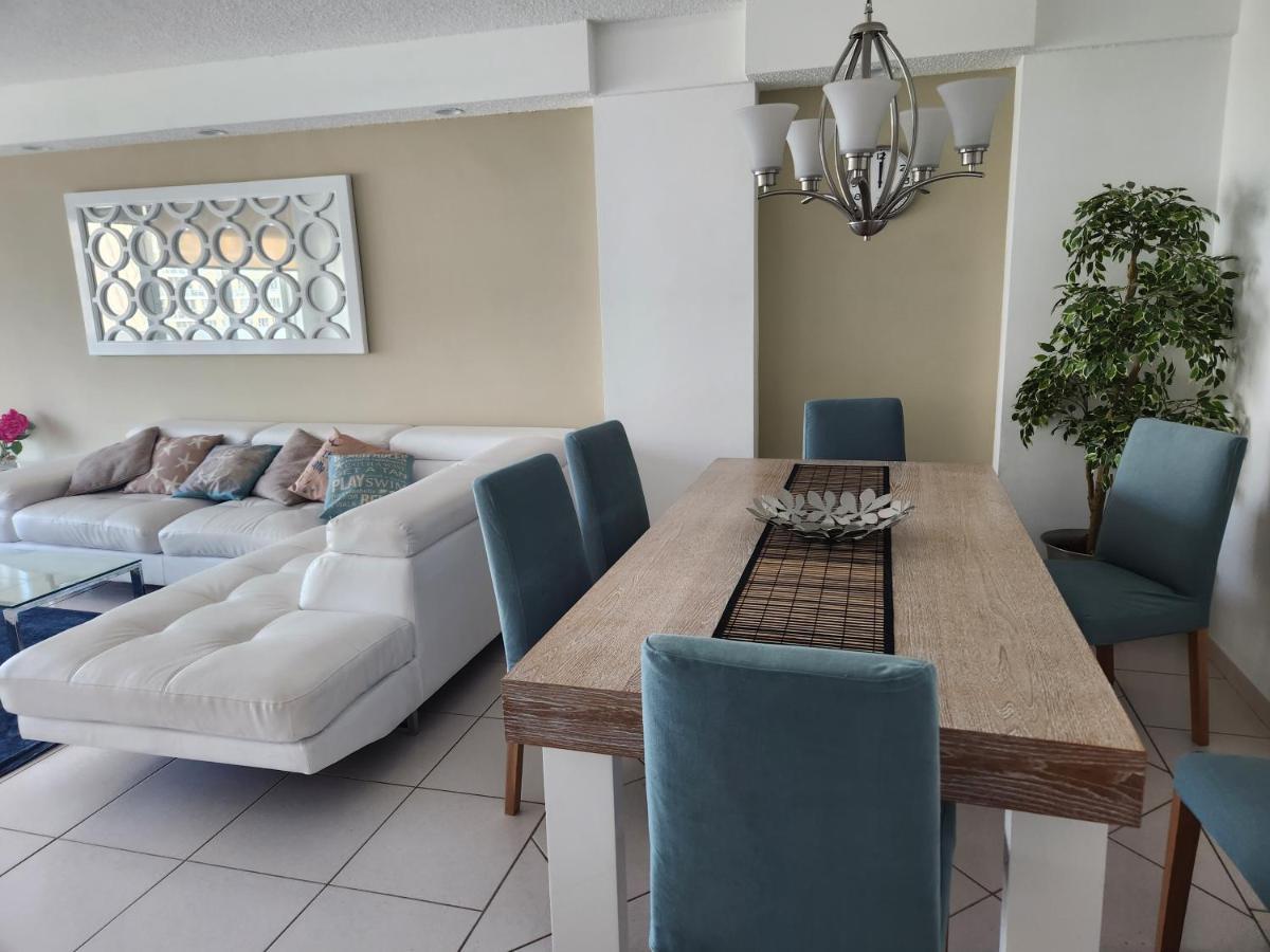 Entire Front W/ Pool Amazing View 4pax *