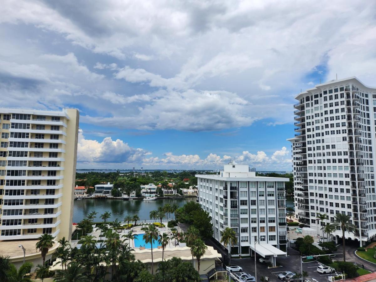 Entire Front W/ Pool Amazing View 4pax * Miami Beach
