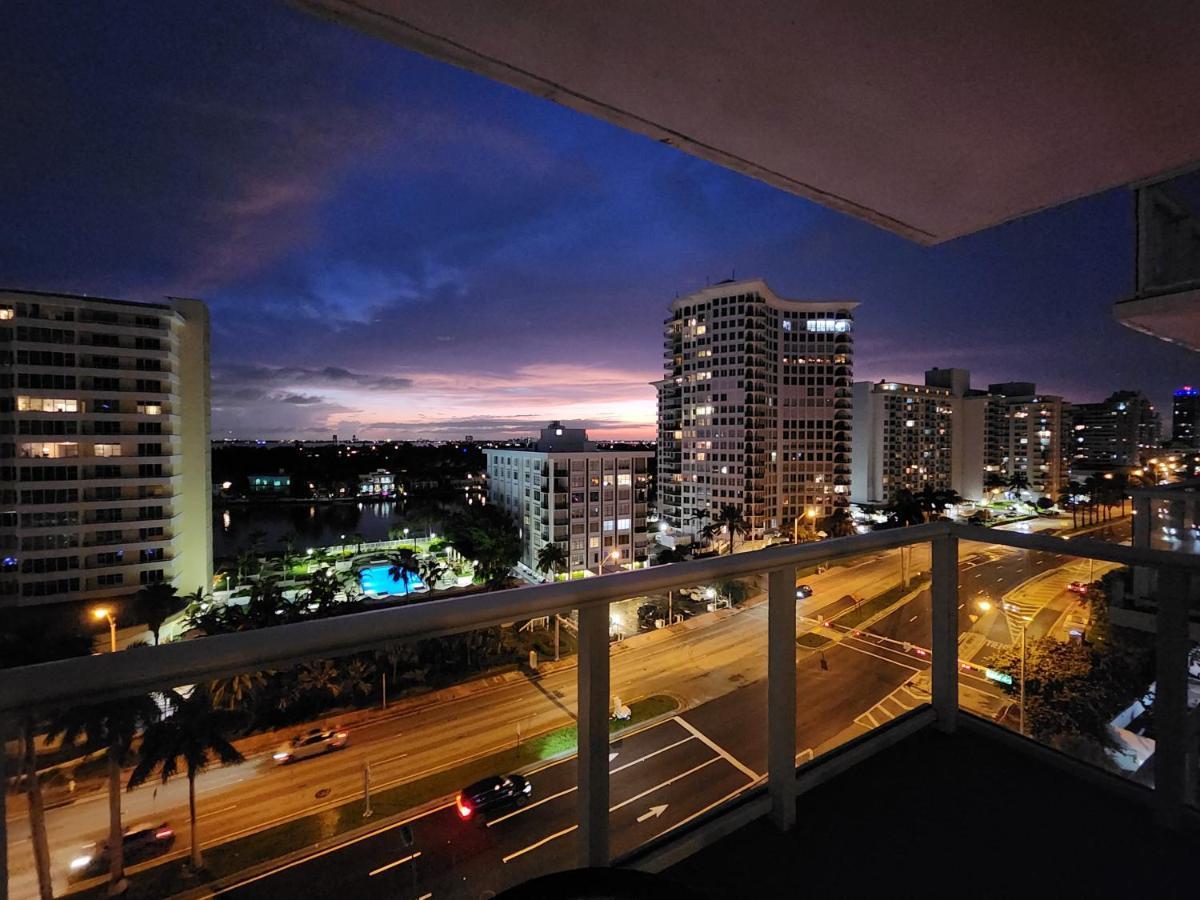 Entire Front W/ Pool Amazing View 4pax * Miami Beach