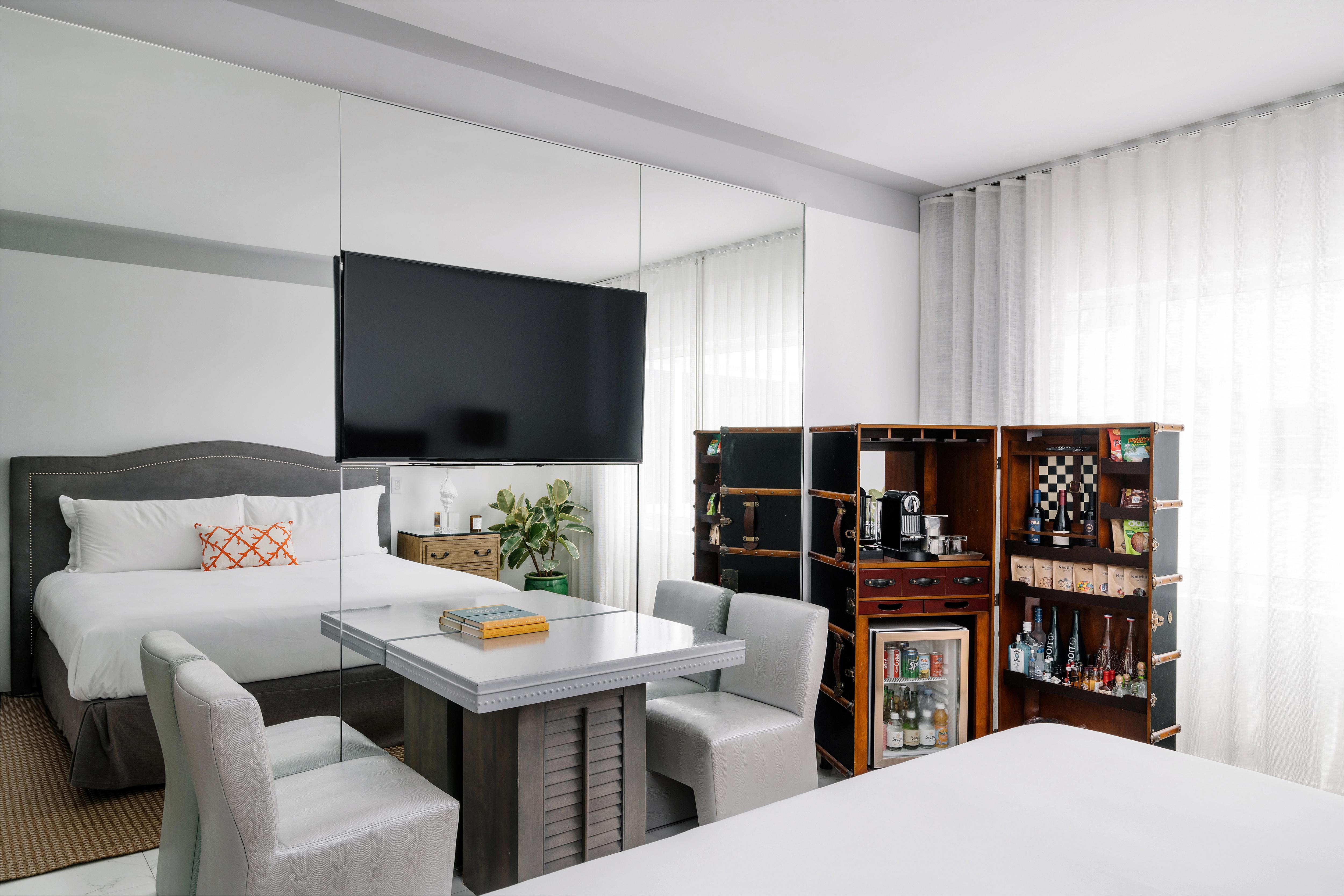 Hotel Nautilus Sonesta 5*