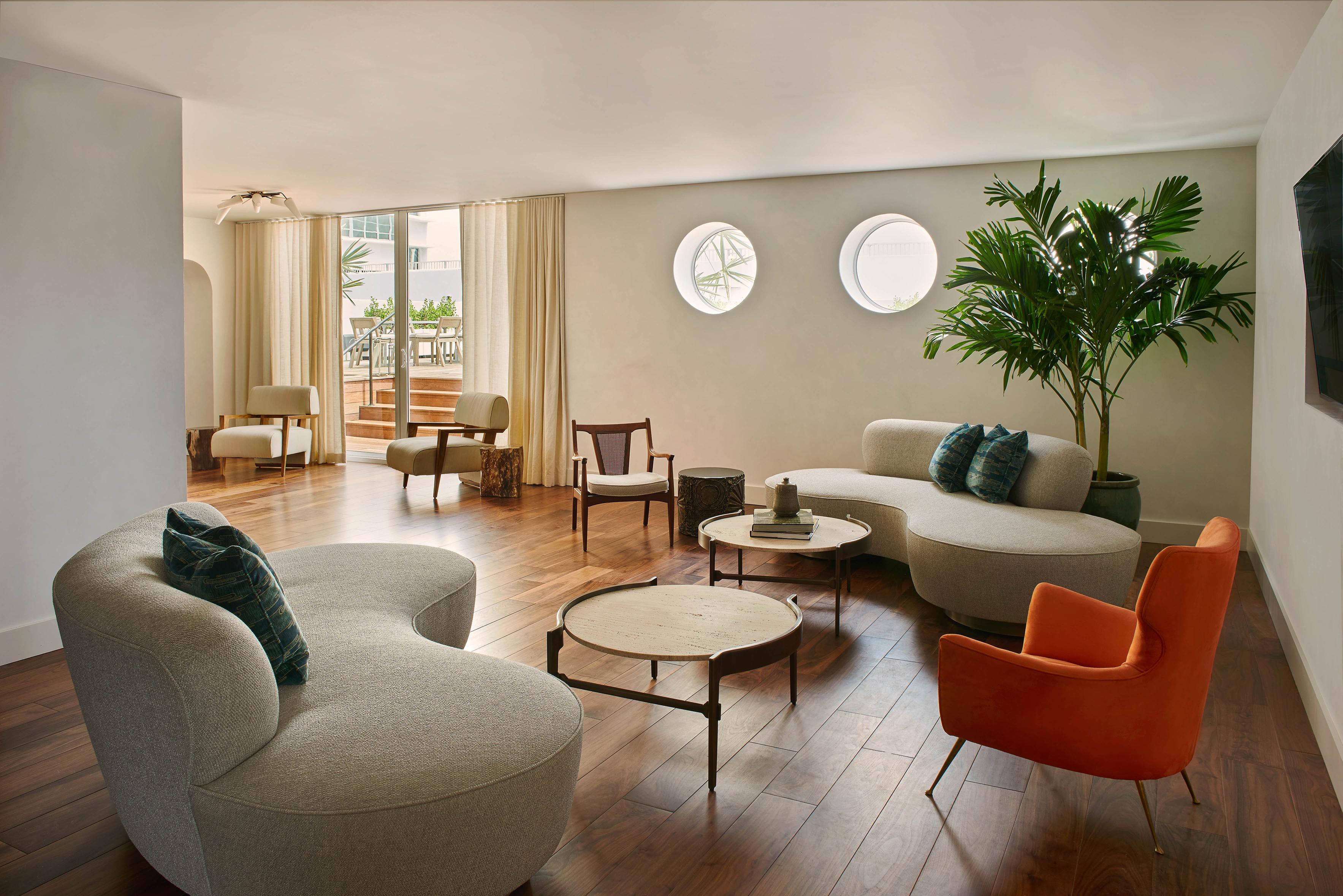 Hotel Nautilus Sonesta